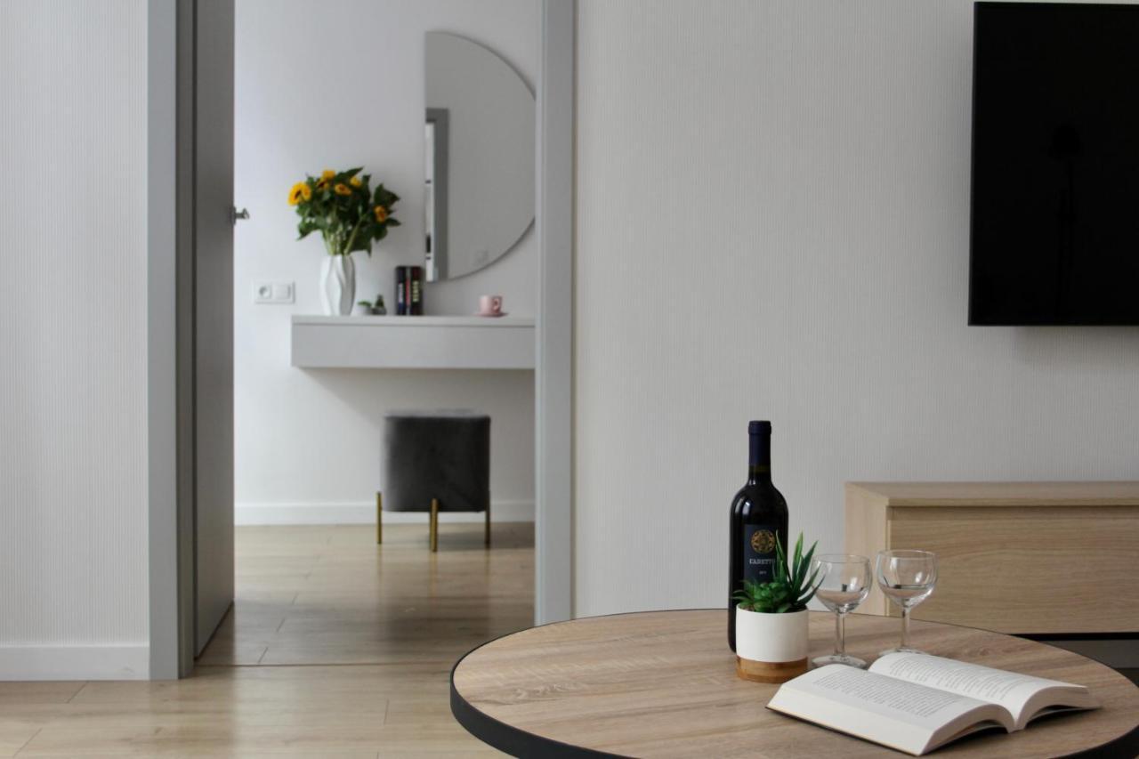 Luna Apartments Jelenia Góra Екстериор снимка