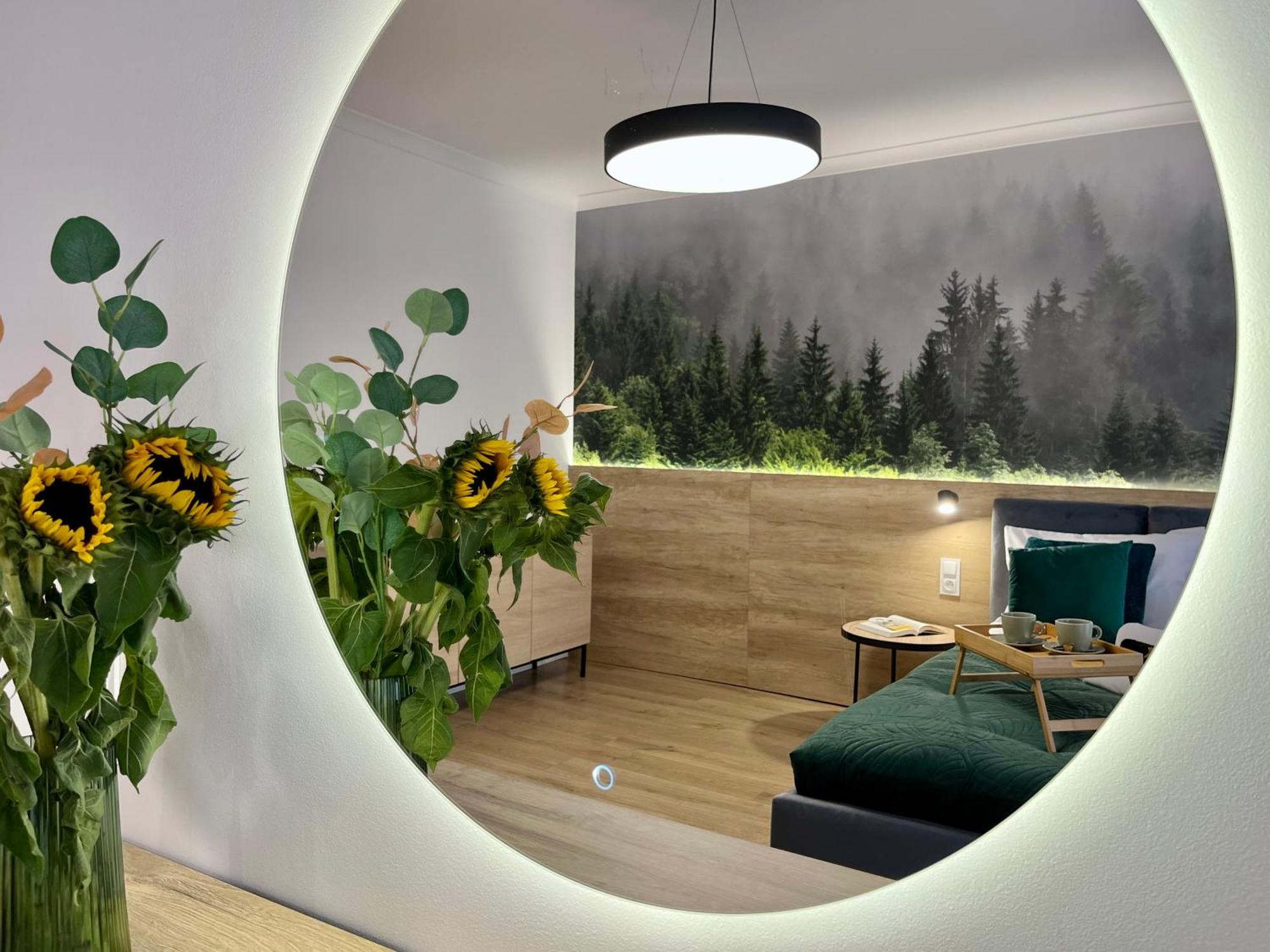 Luna Apartments Jelenia Góra Екстериор снимка