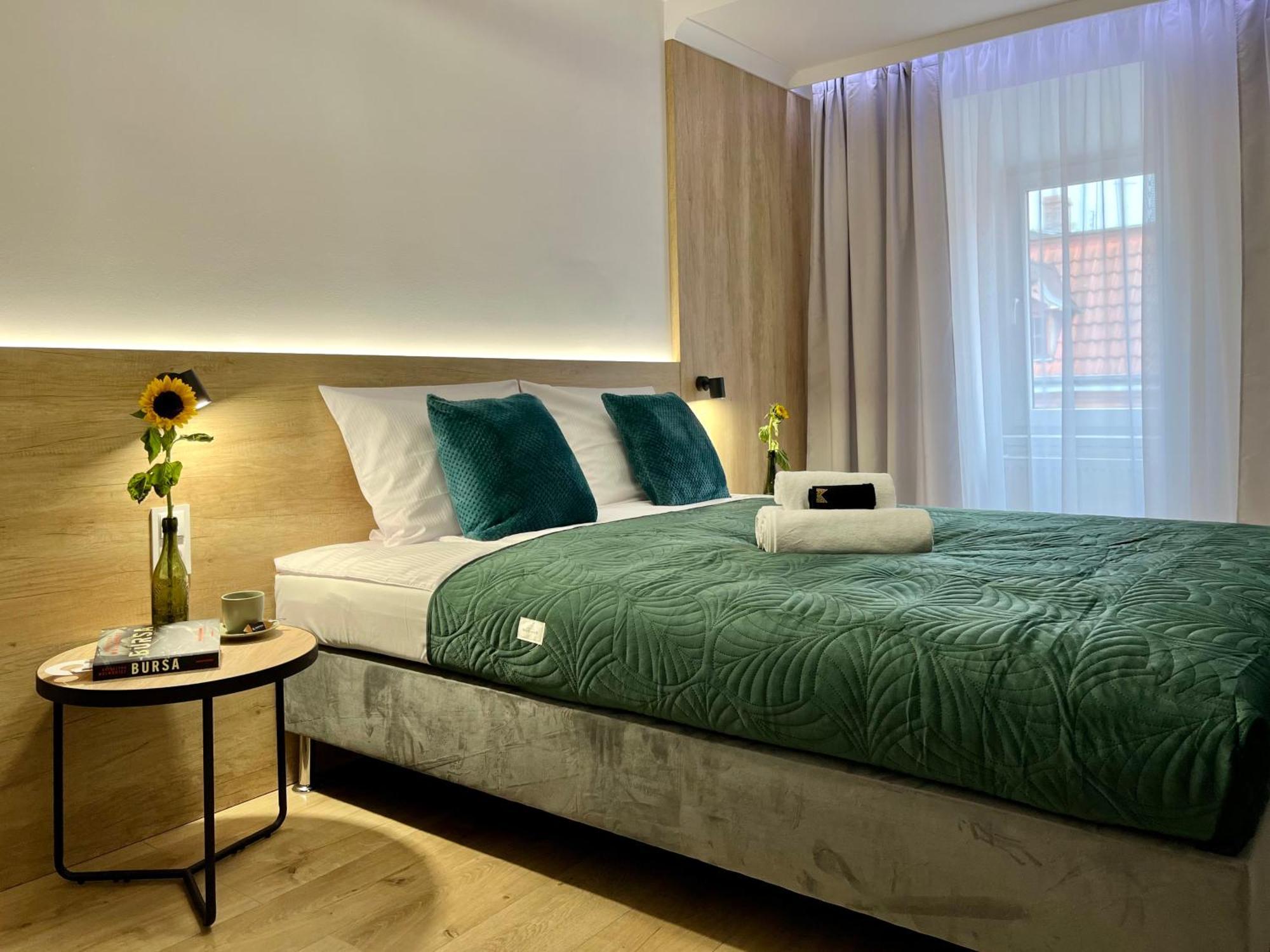 Luna Apartments Jelenia Góra Екстериор снимка