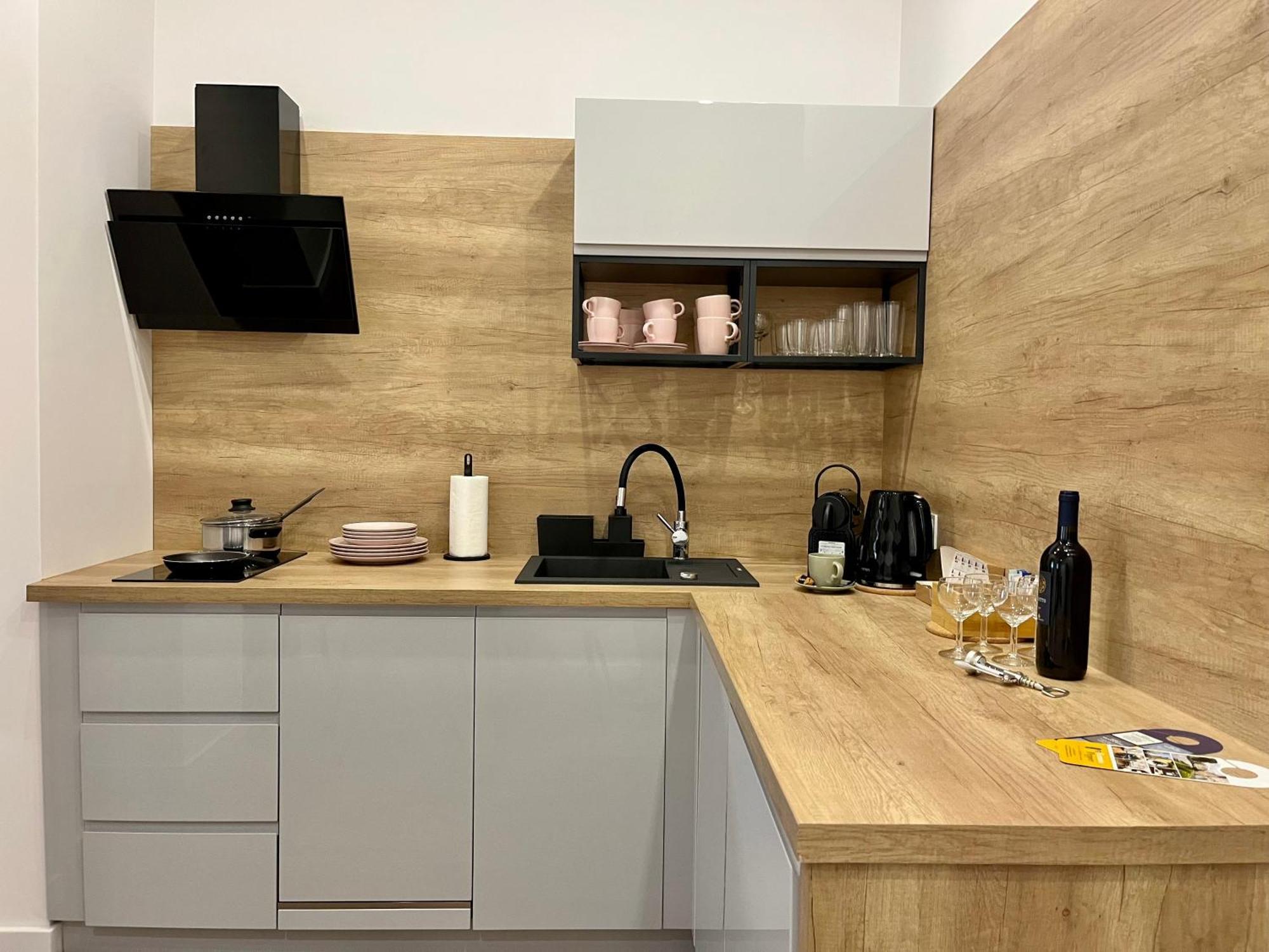 Luna Apartments Jelenia Góra Екстериор снимка