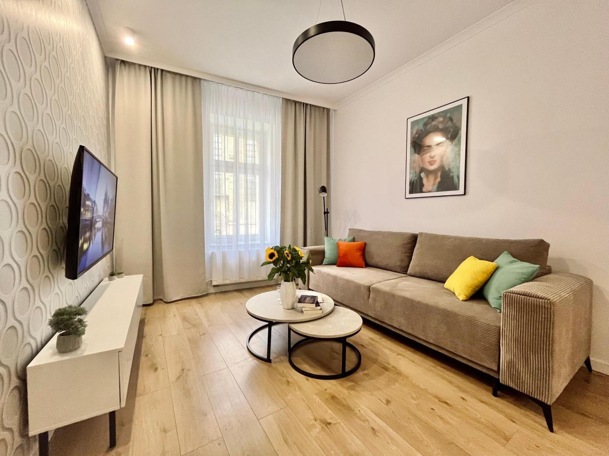 Luna Apartments Jelenia Góra Екстериор снимка